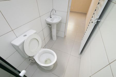 Studio para alugar com 30m², 1 quarto e sem vaga Studio para alugar com 30m², 1 quarto e sem vagaBanheiro