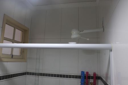Casa para alugar com 123m², 3 quartos e 2 vagasBanheiro 1