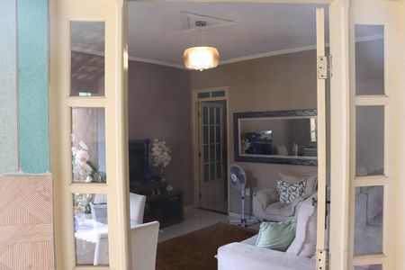 Casa para alugar com 123m², 3 quartos e 2 vagasSala
