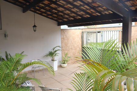 Casa para alugar com 123m², 3 quartos e 2 vagasVaranda 1 e Garagem