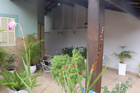 Casa para alugar com 123m², 3 quartos e 2 vagasVaranda 1 e Garagem
