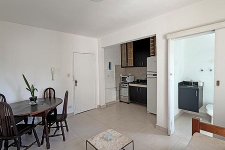 Sala de apartamento para alugar com 1 quarto, 49m² em Itararé, Santos