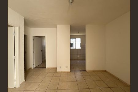 Sala de apartamento à venda com 2 quartos, 45m² em Nacional, Contagem