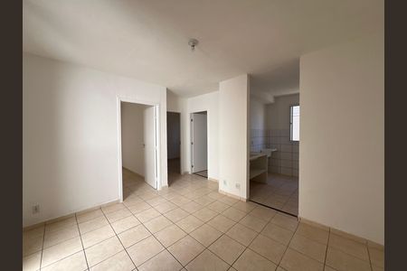 Sala de apartamento à venda com 2 quartos, 45m² em Nacional, Contagem