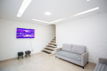Casa à venda com 3 quartos, 360m² em Tropical, Contagem