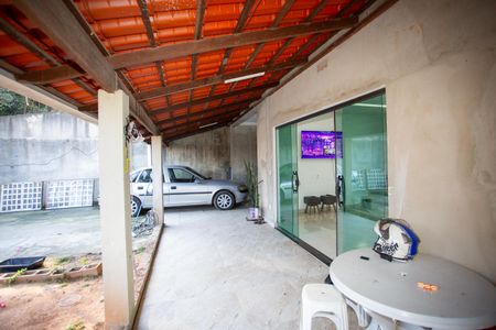 Varanda de casa à venda com 3 quartos, 360m² em Tropical, Contagem