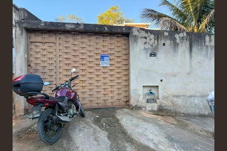 Fachada de casa à venda com 3 quartos, 360m² em Tropical, Contagem