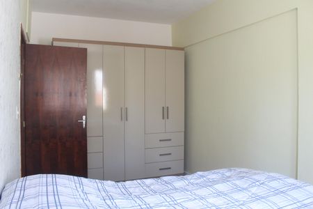 Quarto de apartamento à venda com 1 quarto, 63m² em Olímpico, São Caetano do Sul