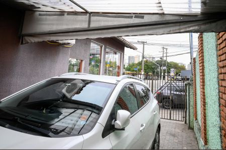 Garagem de casa à venda com 3 quartos, 550m² em Vila da Saúde, São Paulo