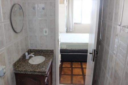 banheiro suite de apartamento para alugar com 3 quartos, 93m² em Centro, Cabo Frio