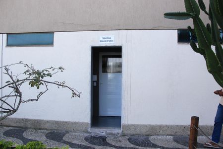 Saúna de apartamento para alugar com 3 quartos, 93m² em Centro, Cabo Frio