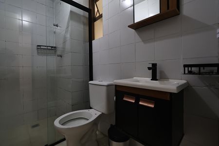 Apartamento à venda com 53m², 2 quartos e 1 vaga Apartamento à venda com 53m², 2 quartos e 1 vagaBanheiro