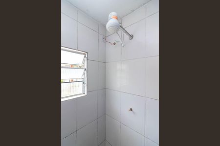 Banheiro da Suíte de casa para alugar com 2 quartos, 50m² em Vila Continental, São Paulo