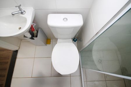 Banheiro de apartamento para alugar com 2 quartos, 40m² em Jardim Petropolis, Cotia