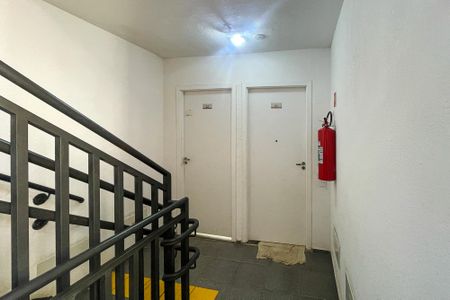 Apartamento para alugar com 40m², 2 quartos e 1 vaga Apartamento para alugar com 40m², 2 quartos e 1 vagaHall Andar