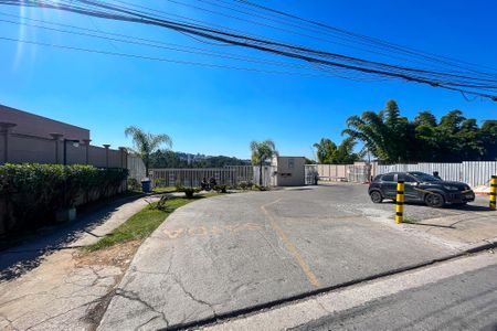Fachada Condomínio de apartamento para alugar com 2 quartos, 40m² em Jardim Petropolis, Cotia