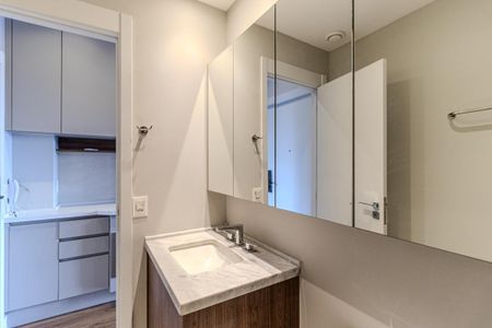 Banheiro de kitnet/studio para alugar com 1 quarto, 32m² em Santa Cecilia, São Paulo