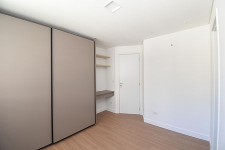 Suíte de apartamento à venda com 3 quartos, 71m² em Santo Inácio, Curitiba