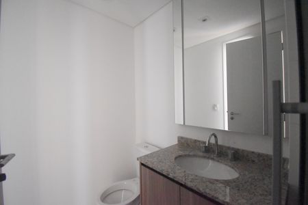 Banheiro 2 de apartamento à venda com 3 quartos, 71m² em Santo Inácio, Curitiba