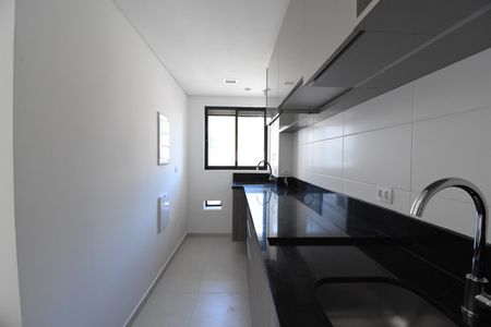 Sala/Cozinha de apartamento à venda com 3 quartos, 71m² em Santo Inácio, Curitiba