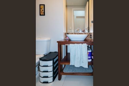 Apartamento para alugar com 49m², 2 quartos e 1 vaga Apartamento para alugar com 49m², 2 quartos e 1 vagaBanheiro Social