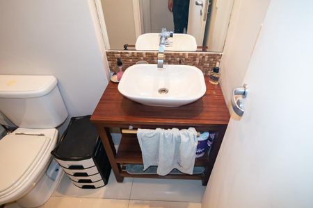 Apartamento para alugar com 49m², 2 quartos e 1 vaga Apartamento para alugar com 49m², 2 quartos e 1 vagaBanheiro Social