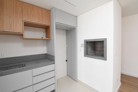 Sala/Cozinha de apartamento à venda com 3 quartos, 71m² em Santo Inácio, Curitiba