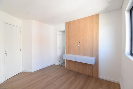 Apartamento à venda com 71m², 3 quartos e 2 vagasSuíte