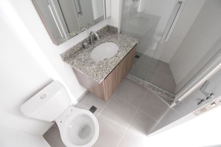Banheiro 2 de apartamento à venda com 3 quartos, 71m² em Santo Inácio, Curitiba