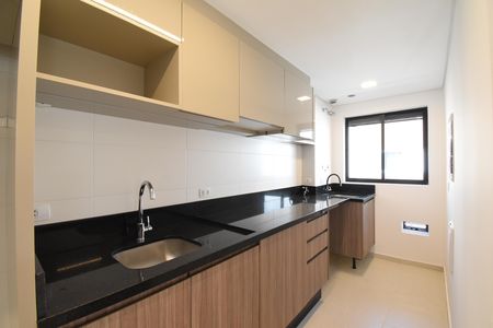 Sala/Cozinha de apartamento à venda com 3 quartos, 71m² em Santo Inácio, Curitiba