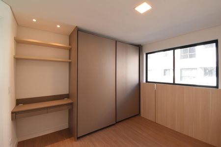 Suíte de apartamento à venda com 3 quartos, 71m² em Santo Inácio, Curitiba