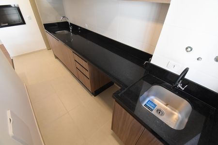 Sala/Cozinha de apartamento à venda com 3 quartos, 71m² em Santo Inácio, Curitiba