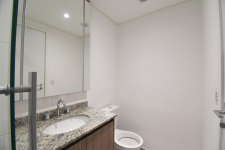 Banheiro 2 de apartamento à venda com 3 quartos, 71m² em Santo Inácio, Curitiba