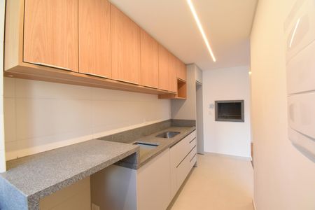 Sala/Cozinha de apartamento à venda com 3 quartos, 71m² em Santo Inácio, Curitiba