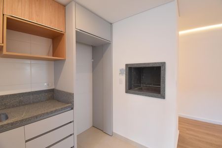 Sala/Cozinha de apartamento à venda com 3 quartos, 71m² em Santo Inácio, Curitiba