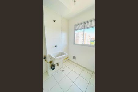 Área de Serviço de apartamento para alugar com 2 quartos, 47m² em Jardim Vitória, Embu das Artes
