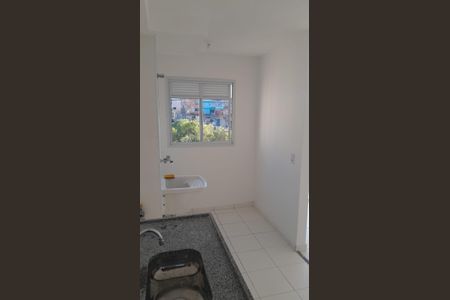 Área de Serviço de apartamento para alugar com 2 quartos, 47m² em Jardim Vitória, Embu das Artes