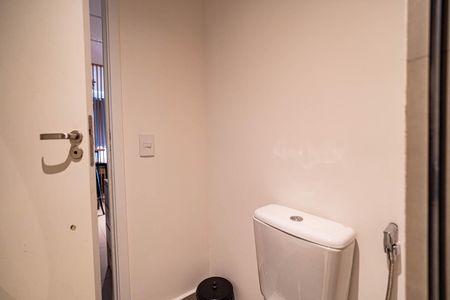 Banheiro de kitnet/studio à venda com 1 quarto, 28m² em Consolação, São Paulo