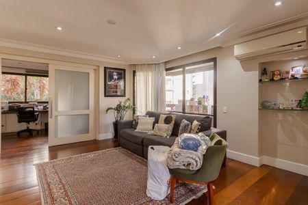 Sala de kitnet/studio para alugar com 3 quartos, 160m² em Indianópolis, São Paulo