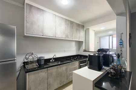 Cozinha de apartamento para alugar com 2 quartos, 82m² em Maracanã, Praia Grande