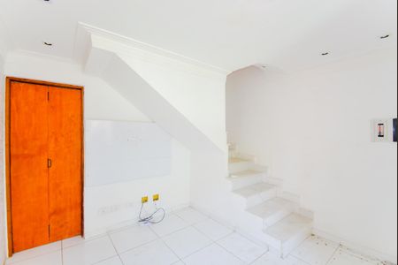 Sala de casa de condomínio à venda com 2 quartos, 50m² em Jardim do Papai, Guarulhos