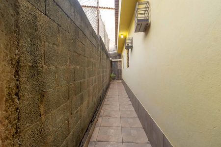 Casa à venda com 360m², 3 quartos e 3 vagas Casa à venda com 360m², 3 quartos e 3 vagasCorredor