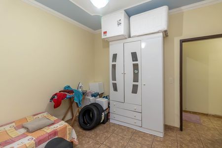 Casa à venda com 360m², 3 quartos e 3 vagas Casa à venda com 360m², 3 quartos e 3 vagasQuarto 3