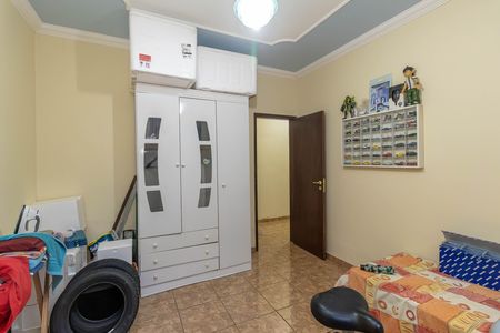 Casa à venda com 360m², 3 quartos e 3 vagas Casa à venda com 360m², 3 quartos e 3 vagasQuarto 3
