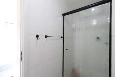 Banheiro  de apartamento à venda com 1 quarto, 27m² em Água Branca, São Paulo