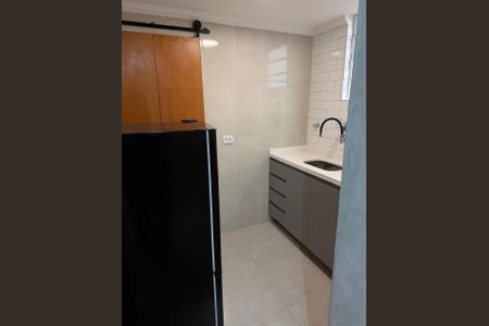 Cozinha de apartamento para alugar com 1 quarto, 37m² em Chácara Inglesa, São Paulo