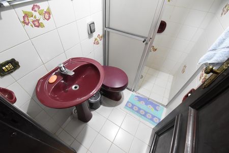 Casa à venda com 418m², 5 quartos e 4 vagasBanheiro de serviço