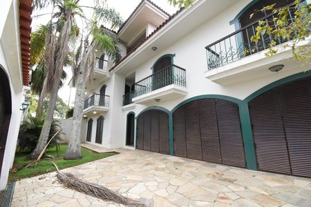 Casa à venda com 418m², 5 quartos e 4 vagasÁrea externa