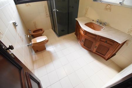 Casa à venda com 418m², 5 quartos e 4 vagasBanheiro da Suíte 3