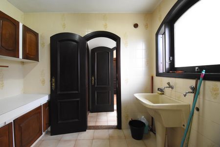 Casa à venda com 418m², 5 quartos e 4 vagasÁrea de Serviço